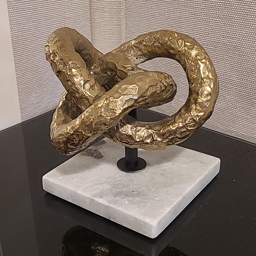 💫 Marble & Metal Sculpture